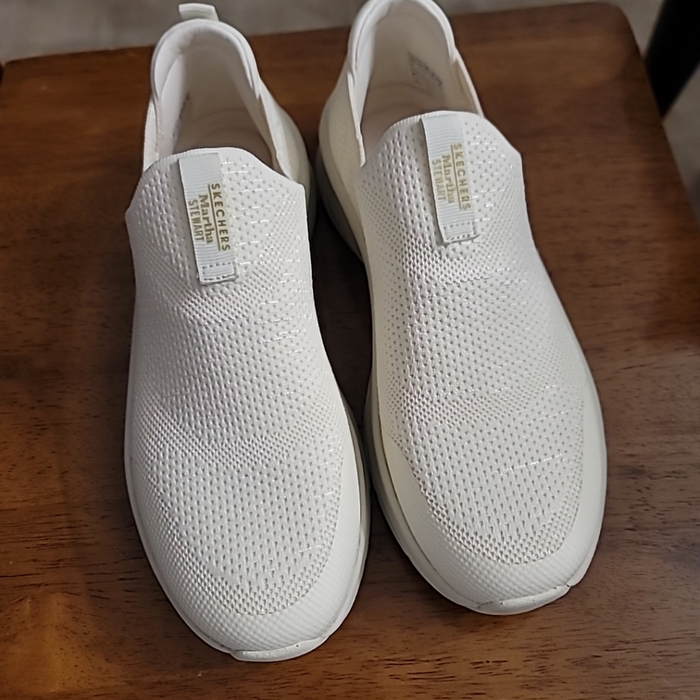 Woman's Shoes SKECHERS Martha Stewart Collection - Slip-Ins 8.5 No Box